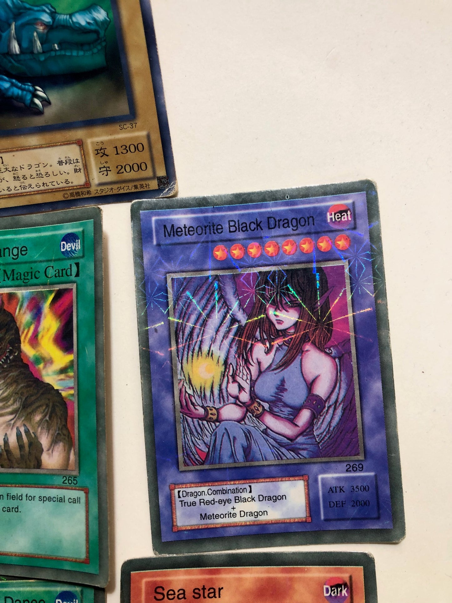 Huge Yu-Gi-Oh! Card Lot (Over 290 Cards) - Rare, Holo, and More! Plus Free Gift